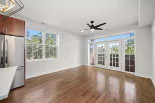 6500 S Minerva Ave, Chicago, IL 60637 - Photo 3