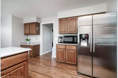 27W303 Chartwell Drive, Winfield, IL 60190 - Photo 13