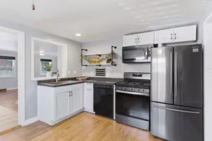 8753 S Kostner Ave, Hometown, IL 60456 - Photo 5