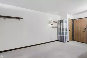 3130 W Monroe St, Waukegan, IL 60085 - Photo 17