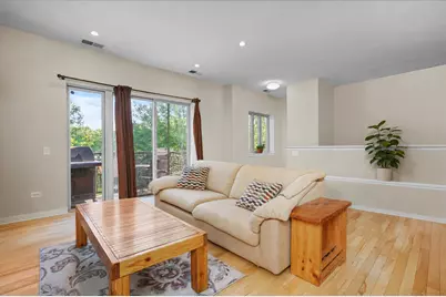 1112 W Washburne Avenue #301, Chicago, IL 60608 - Photo 5