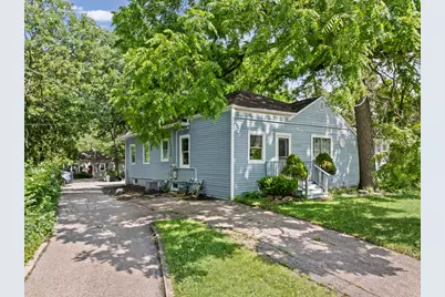 43 S Cedar Street, Palatine, IL 60067 - Photo 1