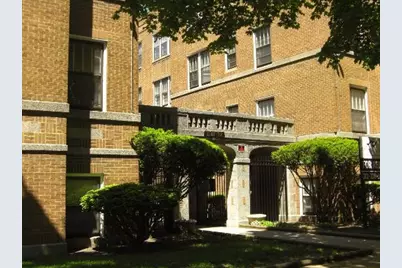 7518 N Hoyne Avenue #2C, Chicago, IL 60645 - Photo 1