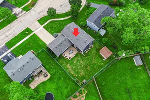 2921 Brentwood Ct, Woodridge, IL 60517 - Photo 23