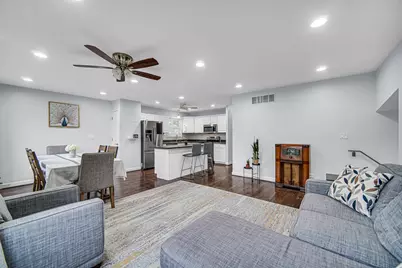 2921 Brentwood Court, Woodridge, IL 60517 - Photo 5