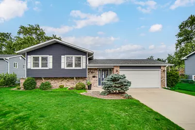 2921 Brentwood Court, Woodridge, IL 60517 - Photo 1