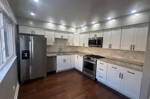 9485 Sumac Rd, Des Plaines, IL 60016 - Photo 3