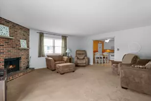 1217 Nippert Dr, Streamwood, IL 60107 - Photo 15