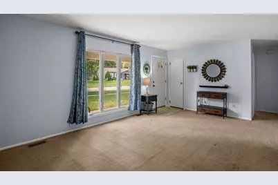 1217 Nippert Drive, Streamwood, IL 60107 - Photo 5