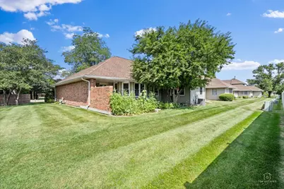 1 Fallcreek Circle, Montgomery, IL 60538 - Photo 17
