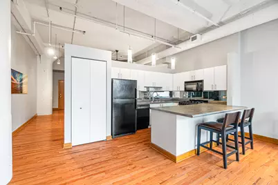333 W Hubbard Street #604, Chicago, IL 60654 - Photo 9