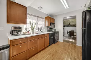 830 Indian Wells Cir, Elgin, IL 60123 - Photo 11
