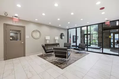 525 W Hawthorne Place #1002, Chicago, IL 60657 - Photo 19