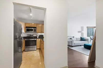 525 W Hawthorne Place #1002, Chicago, IL 60657 - Photo 11