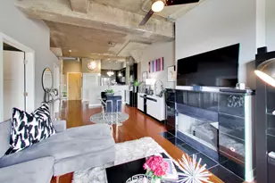 1000 W 15th St, Chicago, IL 60608 - Photo 7