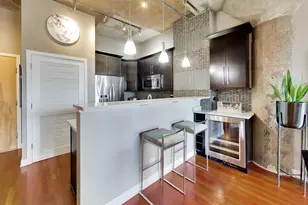 1000 W 15th St, Chicago, IL 60608 - Photo 9