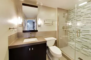 1000 W 15th St, Chicago, IL 60608 - Photo 17
