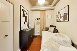 1000 W 15th St, Chicago, IL 60608 - Photo 15