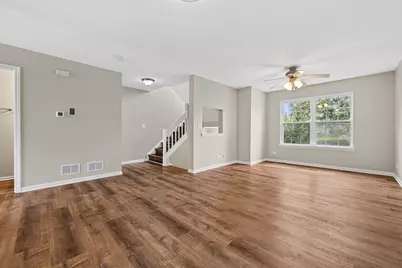 304 Holiday Lane, Hainesville, IL 60073 - Photo 3