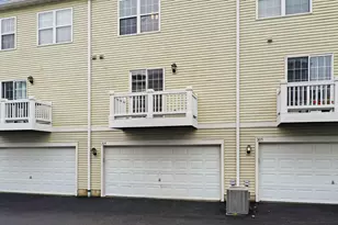 304 Holiday Ln, Hainesville, IL 60073 - Photo 29