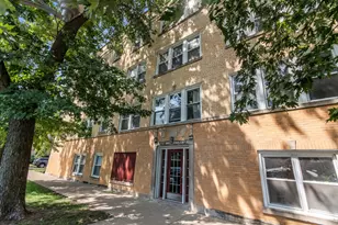 3222 W Berteau Ave, Chicago, IL 60618 - Photo 1