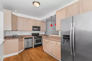 3222 W Berteau Ave, Chicago, IL 60618 - Photo 9