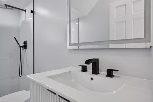 8034 42nd St, Lyons, IL 60534 - Photo 23