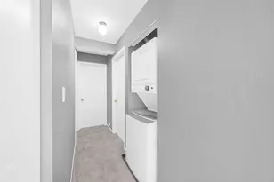 651 Virginia Rd, Crystal Lake, IL 60014 - Photo 5