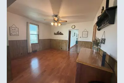 418 W Santa Fe Avenue, Toluca, IL 61369 - Photo 9