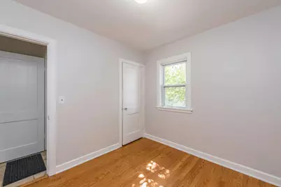 516 S Victory Street, Waukegan, IL 60085 - Photo 15