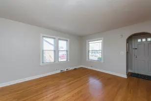 516 S Victory St, Waukegan, IL 60085 - Photo 5