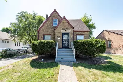 516 S Victory Street, Waukegan, IL 60085 - Photo 1
