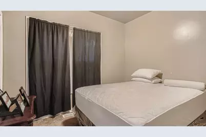5741 S Artesian Avenue, Chicago, IL 60629 - Photo 13