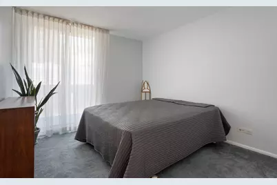 5901 N Sheridan Road #2J, Chicago, IL 60660 - Photo 11