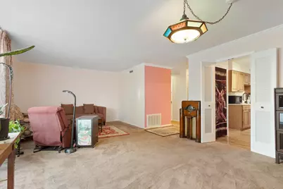 5901 N Sheridan Road #2J, Chicago, IL 60660 - Photo 5