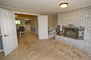 14 Bona Terra Dr, Ottawa, IL 61350 - Photo 11