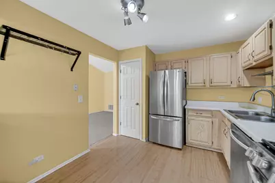 2403 Mallow Court #Z2, Schaumburg, IL 60194 - Photo 11