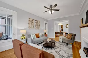 1915 W Montrose Ave, Chicago, IL 60613 - Photo 7