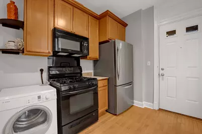 1915 W Montrose Avenue #2, Chicago, IL 60613 - Photo 15