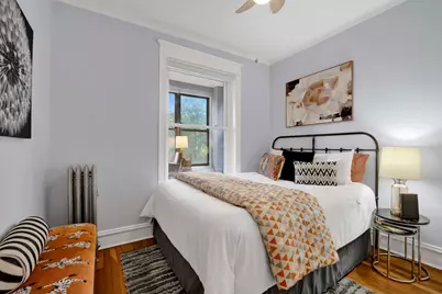 1915 W Montrose Avenue #2, Chicago, IL 60613 - Photo 25