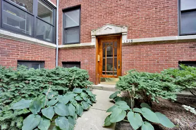 1915 W Montrose Avenue #2, Chicago, IL 60613 - Photo 33