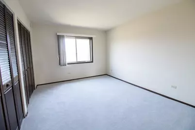 608 Cobblestone Circle #F, Glenview, IL 60025 - Photo 7