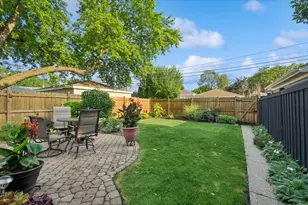 1914 Warren St, Evanston, IL 60202 - Photo 15