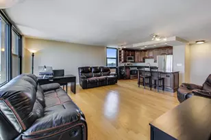 2605 S Indiana Ave, Chicago, IL 60616 - Photo 9