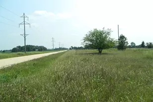 5218 N 14000 W Rd, Essex, IL 60935 - Photo 1