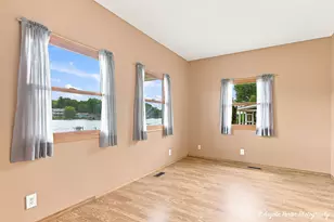 1513 Sunnyside Beach Dr, Johnsburg, IL 60051 - Photo 17