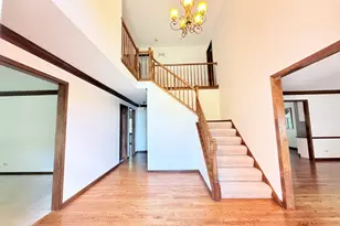 2318 River Woods Dr, Naperville, IL 60565 - Photo 3