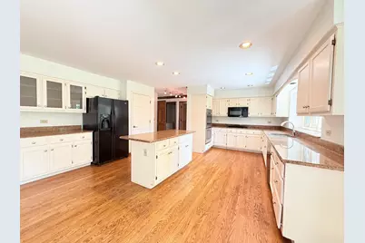 2318 River Woods Drive, Naperville, IL 60565 - Photo 11