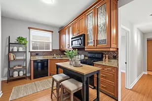2121 N St Louis Ave, Chicago, IL 60647 - Photo 7