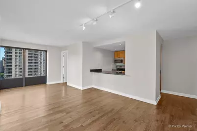 30 E Huron Street #1207, Chicago, IL 60611 - Photo 7